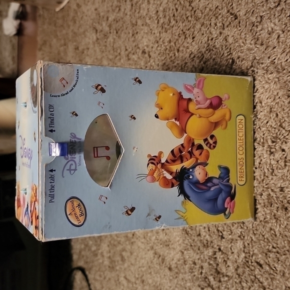 Disney Winnie the Pooh & Friends 3 books - Picture 2 of 12